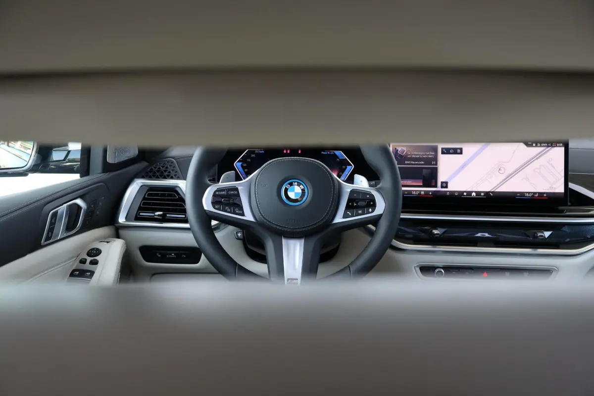 xDrive50e High Executive | M Sportpakket Pro | Innovation Pack | Professional Pack | Exclusive Pack | Panoramadak
