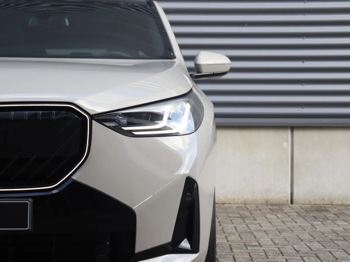 30e xDrive Premium Pack | Professional Pack | Comfort Pack | M Sport | M Sportpakket Pro