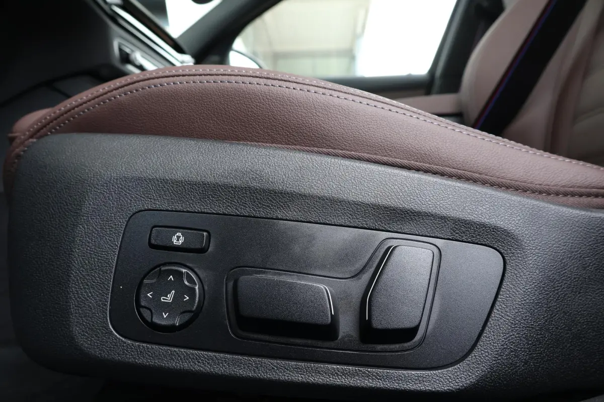 M340i xDrive High Executive | M Sportpakket Pro | Comfort Pack | Innovation Pack | Panoramadak