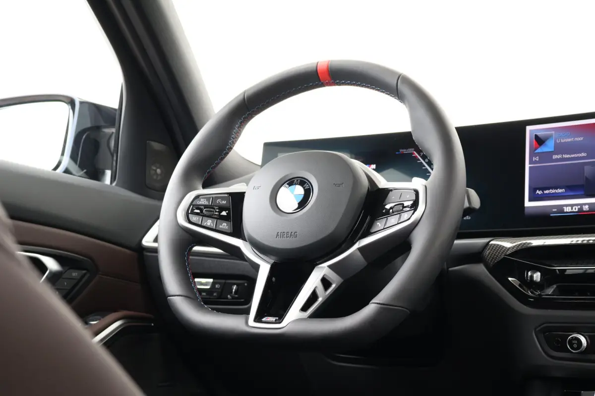 M340i xDrive High Executive | M Sportpakket Pro | Comfort Pack | Innovation Pack | Panoramadak