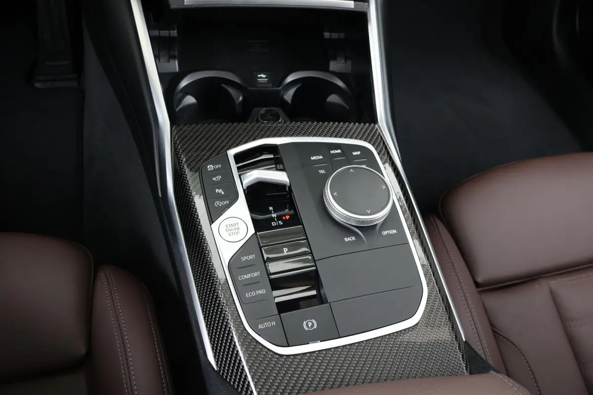 M340i xDrive High Executive | M Sportpakket Pro | Comfort Pack | Innovation Pack | Panoramadak
