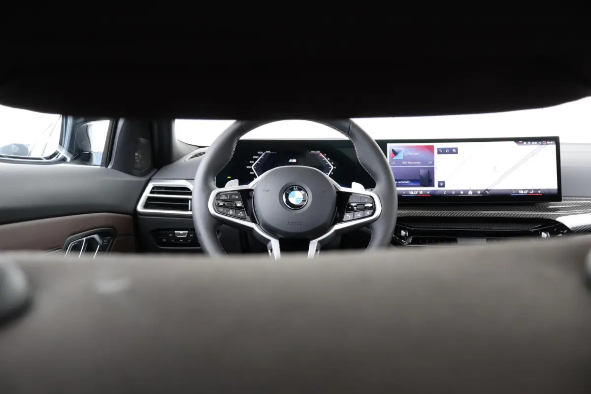 M340i xDrive High Executive | M Sportpakket Pro | Comfort Pack | Innovation Pack | Panoramadak