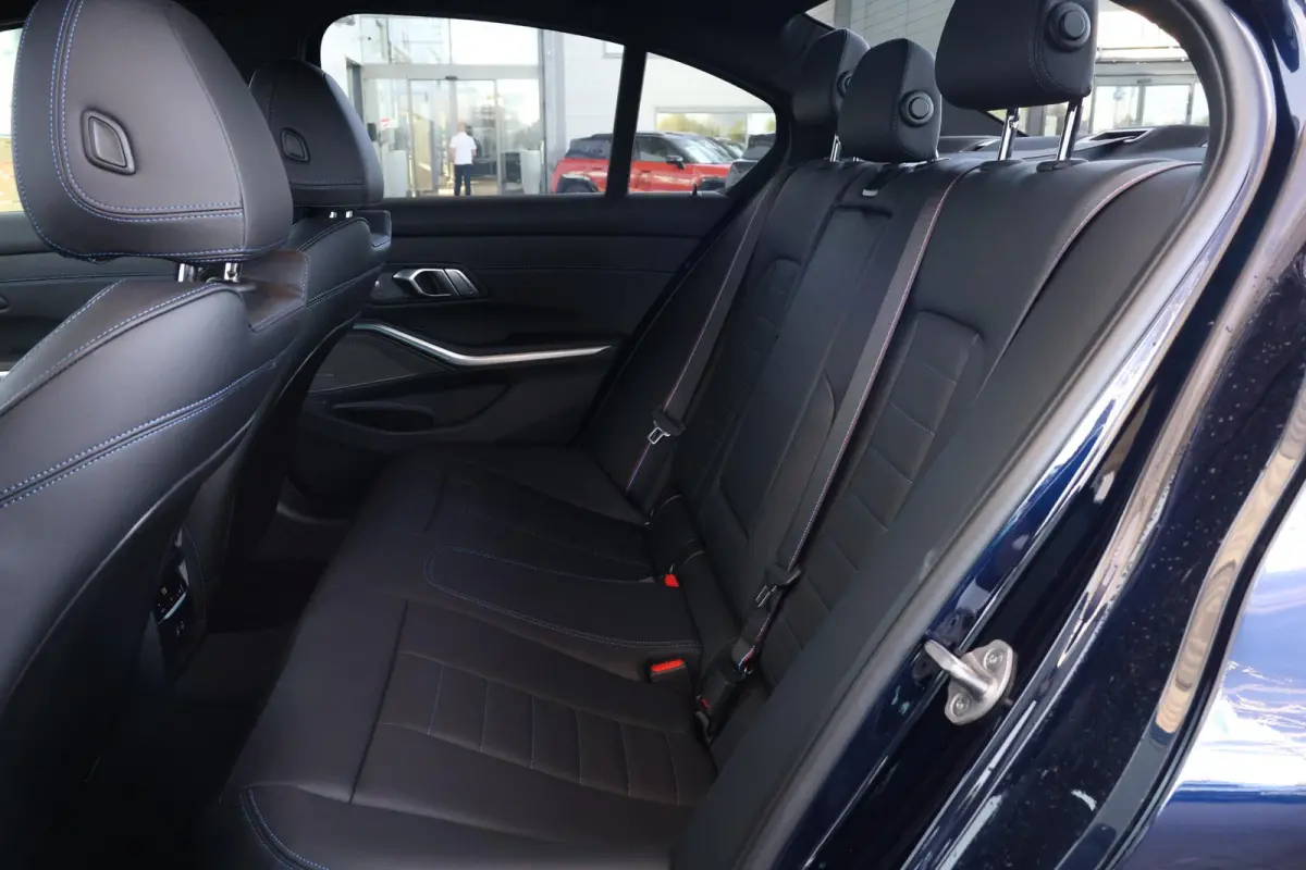 330e M Sportpakket Pro | Comfort Pack | Innovation Pack | Harman Kardon