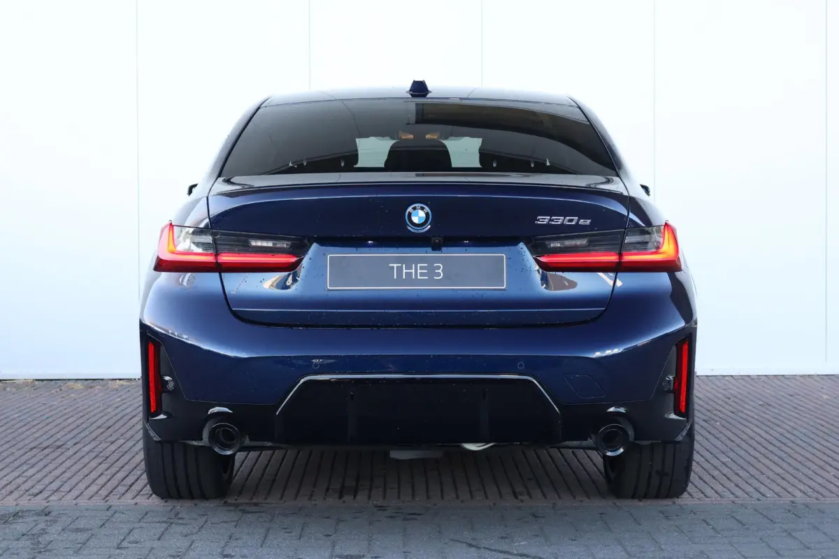 330e M Sportpakket Pro | Comfort Pack | Innovation Pack | Harman Kardon