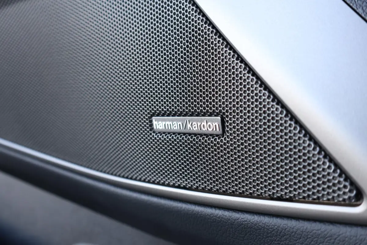 330e M Sportpakket Pro | Comfort Pack | Innovation Pack | Harman Kardon