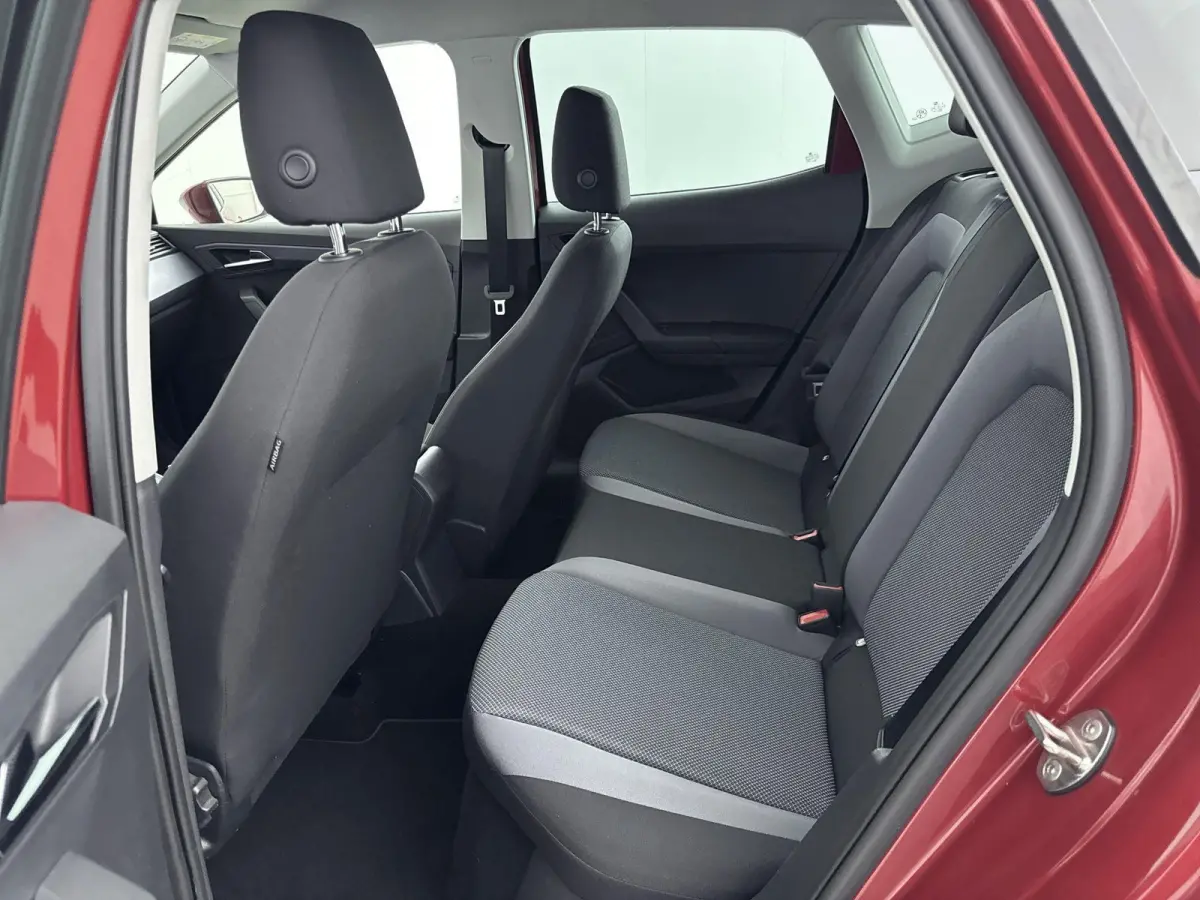 1.0 TSI Style Business Intense | KEYLESS | CLIMATE CONTROL | ADAPTIEF CRUISECONTROL | LMV | CAMERA |