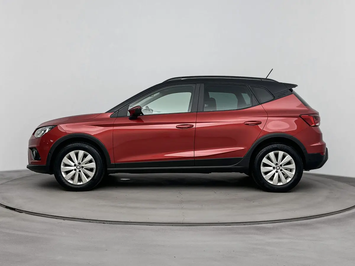1.0 TSI Style Business Intense | KEYLESS | CLIMATE CONTROL | ADAPTIEF CRUISECONTROL | LMV | CAMERA |
