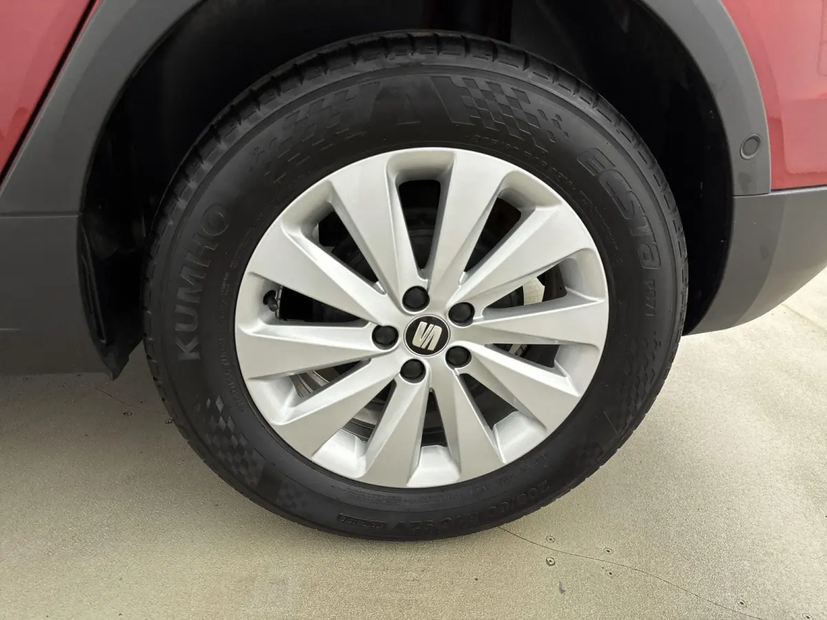 1.0 TSI Style Business Intense | KEYLESS | CLIMATE CONTROL | ADAPTIEF CRUISECONTROL | LMV | CAMERA |