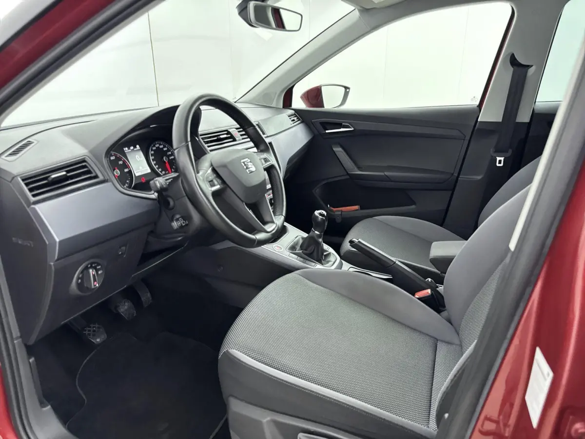 1.0 TSI Style Business Intense | KEYLESS | CLIMATE CONTROL | ADAPTIEF CRUISECONTROL | LMV | CAMERA |