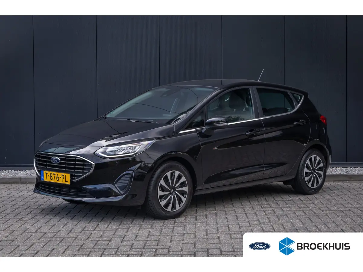 1.0 EcoBoost Hybrid Titanium | Led verlichting | Winter-pack | Apple carplay / andriod auto | Keyless entry