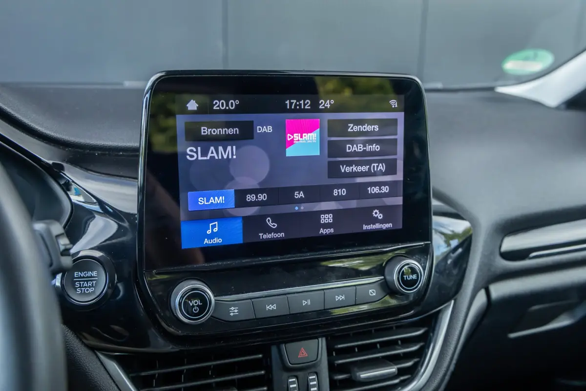 1.0 EcoBoost Hybrid Titanium | Led verlichting | Winter-pack | Apple carplay / andriod auto | Keyless entry