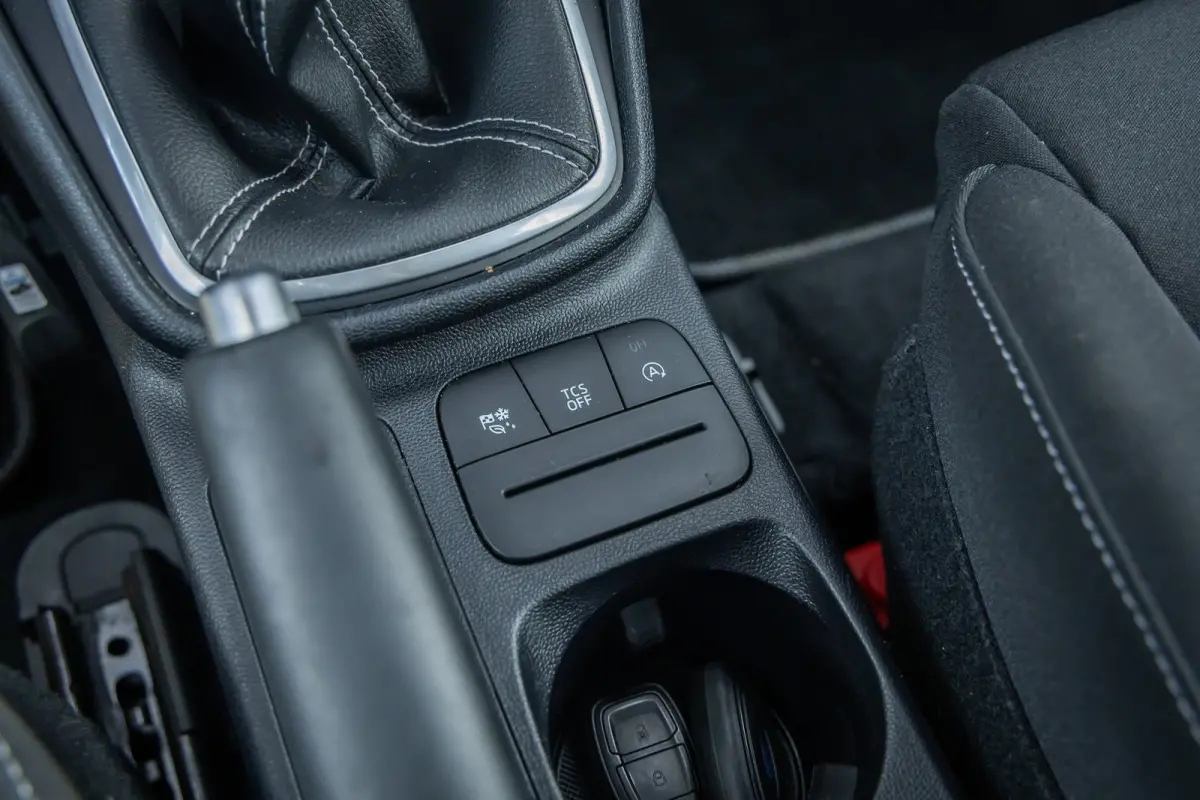 1.0 EcoBoost Hybrid Titanium | Led verlichting | Winter-pack | Apple carplay / andriod auto | Keyless entry
