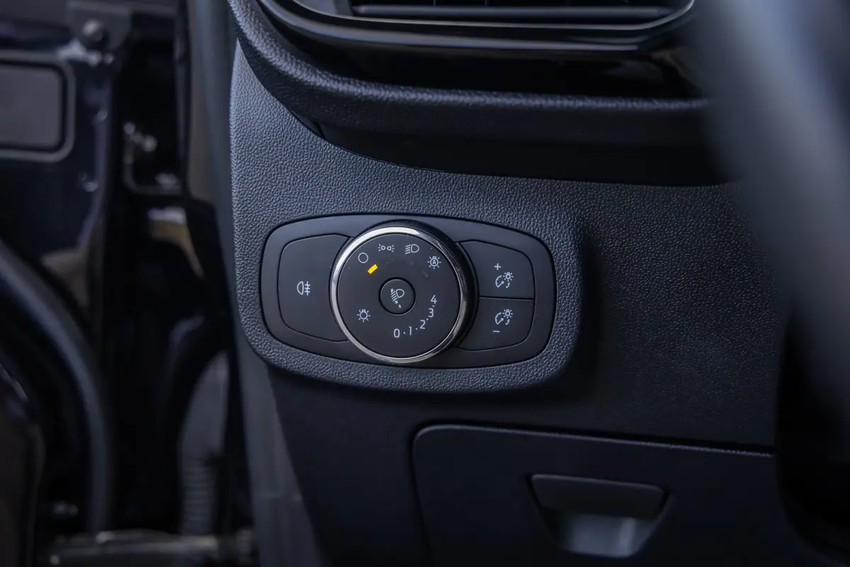1.0 EcoBoost Hybrid Titanium | Led verlichting | Winter-pack | Apple carplay / andriod auto | Keyless entry