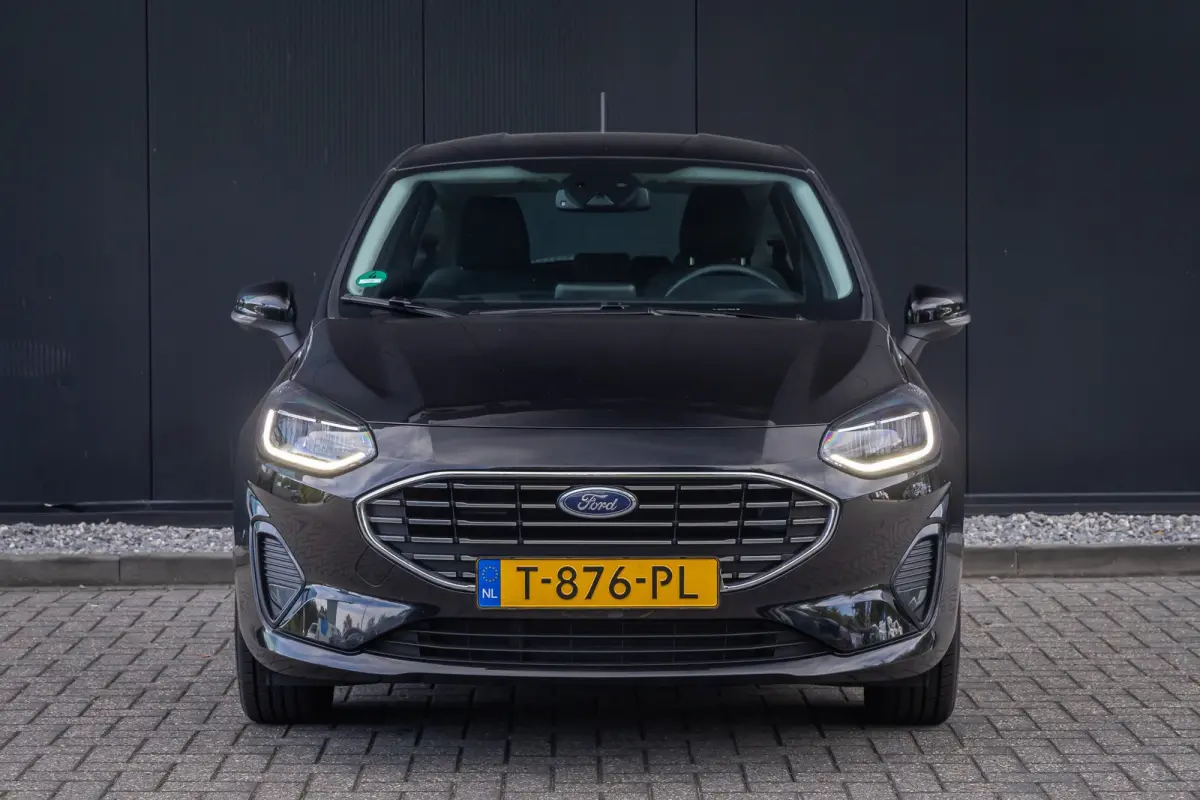 1.0 EcoBoost Hybrid Titanium | Led verlichting | Winter-pack | Apple carplay / andriod auto | Keyless entry