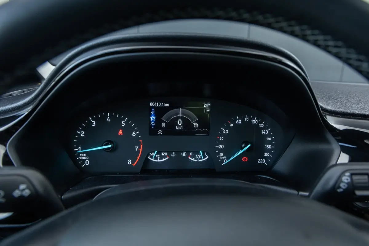 1.0 EcoBoost Hybrid Titanium | Led verlichting | Winter-pack | Apple carplay / andriod auto | Keyless entry