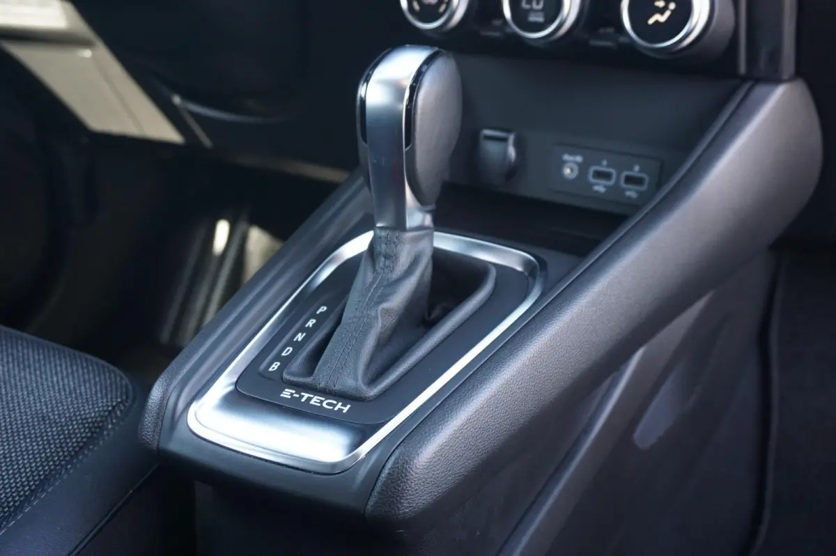 1.6 E-Tech plug-in hybrid 160 SL Rive Gauche