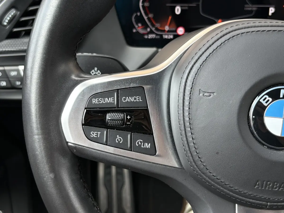 118i Business Edition Plus M-SPORT/MISANO BLUE/CARPLAY/LED/LEER