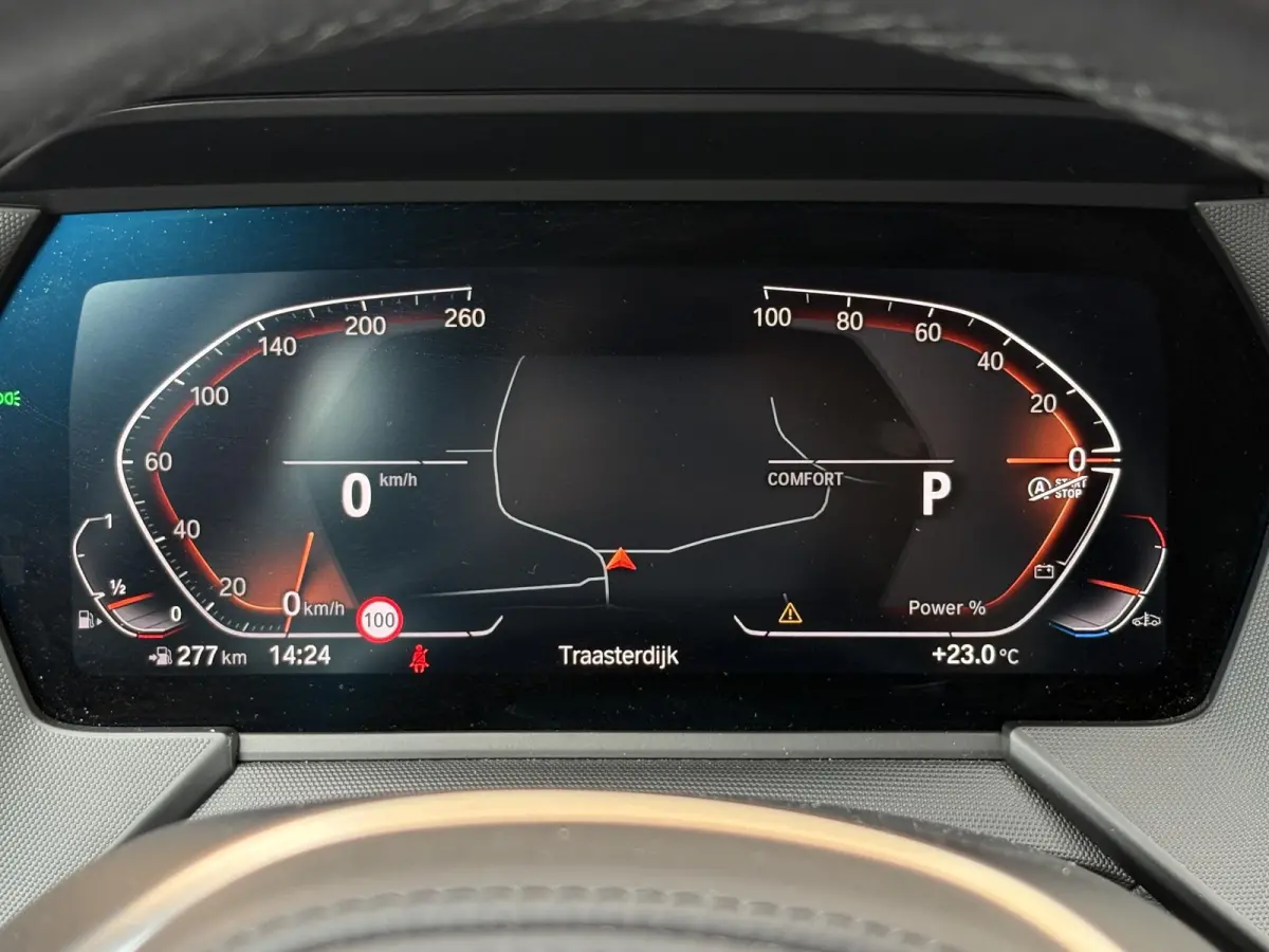 118i Business Edition Plus M-SPORT/MISANO BLUE/CARPLAY/LED/LEER