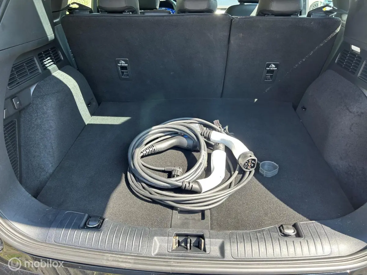 2.5 PHEV Titanium Leer