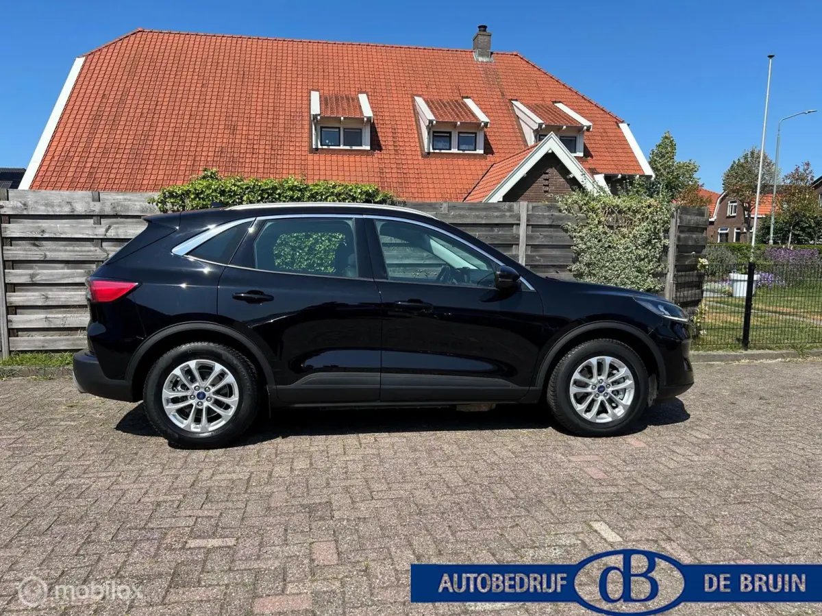 2.5 PHEV Titanium Leer