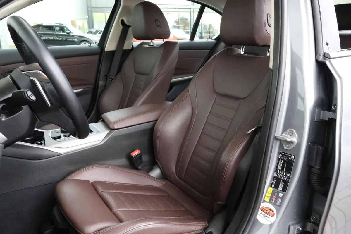 320e | SoH 98% | PDC | Cruise Control | Climate Control | Achteruitrijcamera | Leder |