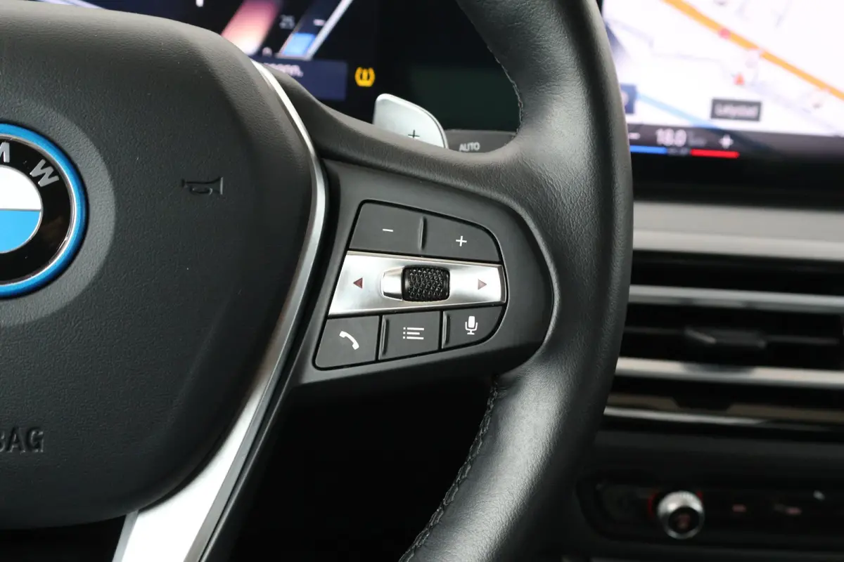 320e | SoH 98% | PDC | Cruise Control | Climate Control | Achteruitrijcamera | Leder |