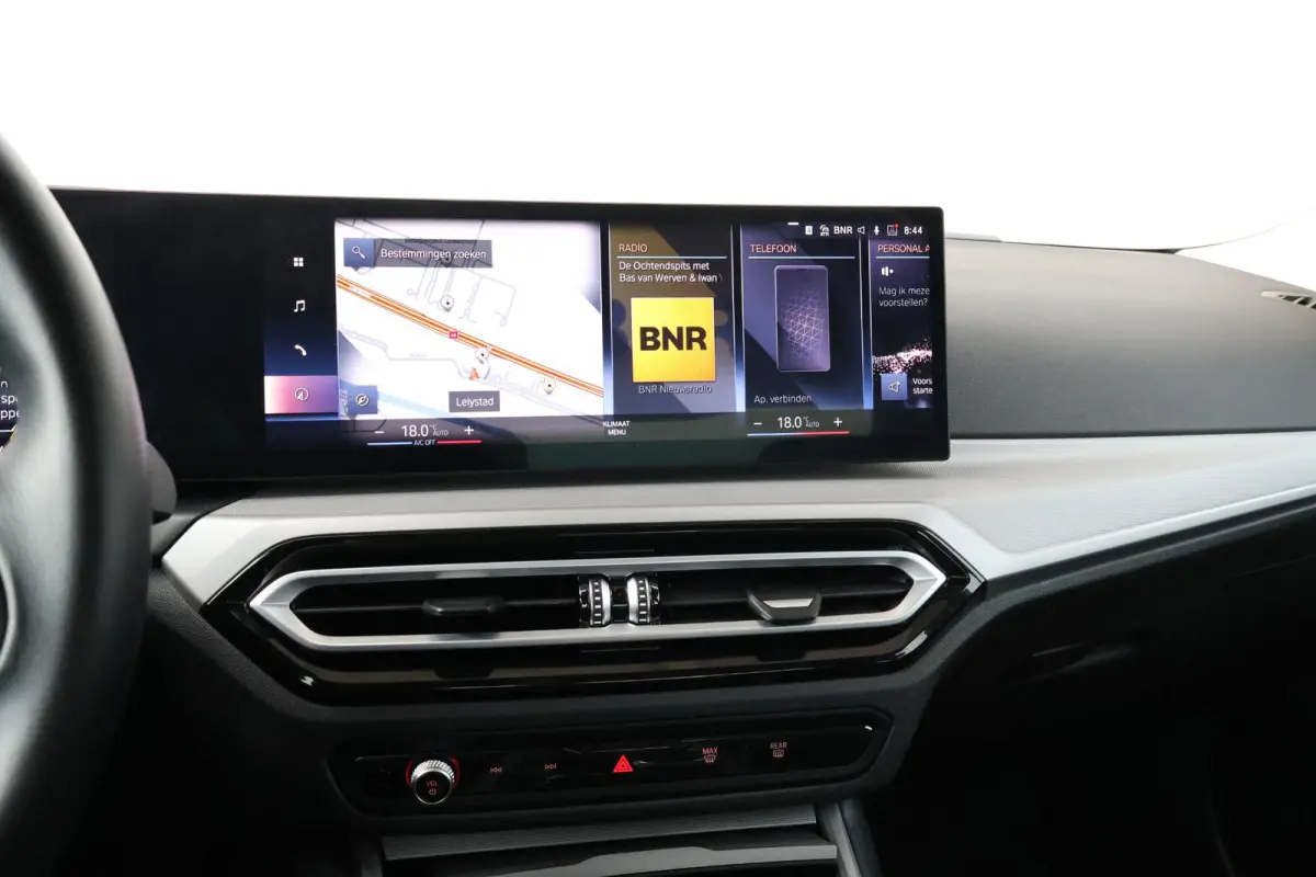 320e | SoH 98% | PDC | Cruise Control | Climate Control | Achteruitrijcamera | Leder |