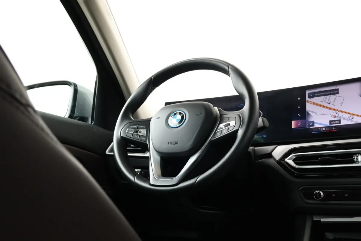 320e | SoH 98% | PDC | Cruise Control | Climate Control | Achteruitrijcamera | Leder |