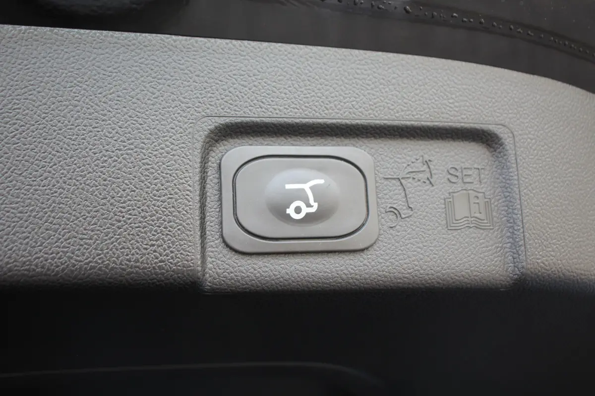 1.0 155 PK ST-line X AUTOMAAT | Panoramadak | Adaptieve cruise | Winter-pack | B&O Audio | Electrische achterklep | Full LED | Camera