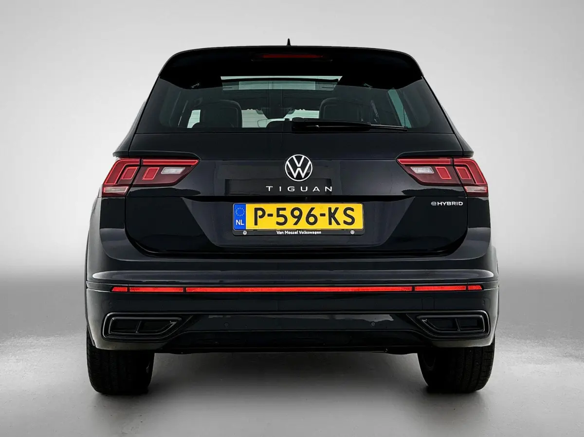1.4 TSI eHybrid R-Line Business+ | SoH 88%  | Automaat | Panorama Schuif/Kantel Dak | All Season Banden | Digital Cockpit (PRO) | Navigatie | Carplay | Parkeercamera