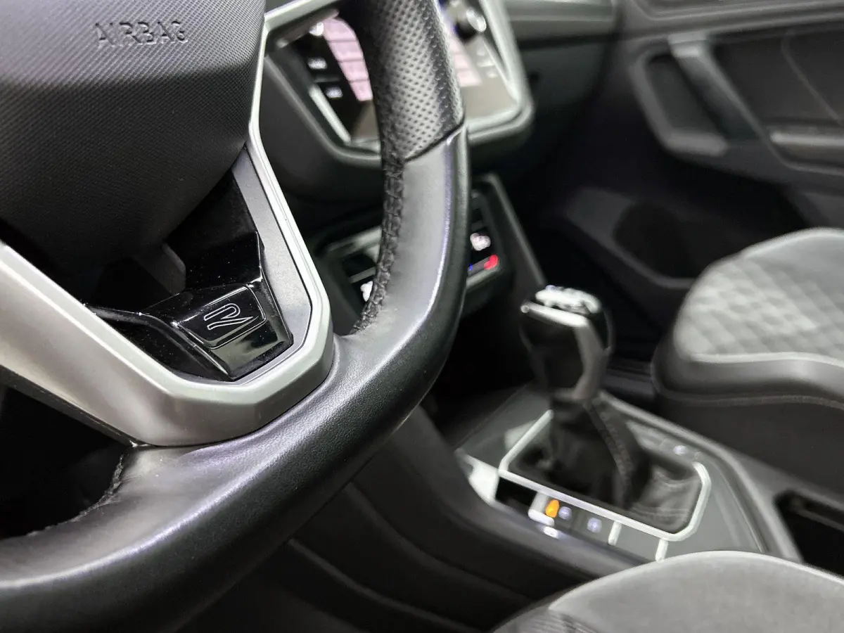 1.4 TSI eHybrid R-Line Business+ | SoH 88%  | Automaat | Panorama Schuif/Kantel Dak | All Season Banden | Digital Cockpit (PRO) | Navigatie | Carplay | Parkeercamera