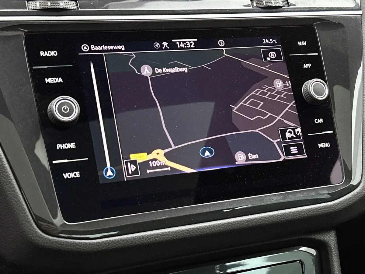 1.4 TSI eHybrid R-Line Business+ | SoH 88%  | Automaat | Panorama Schuif/Kantel Dak | All Season Banden | Digital Cockpit (PRO) | Navigatie | Carplay | Parkeercamera