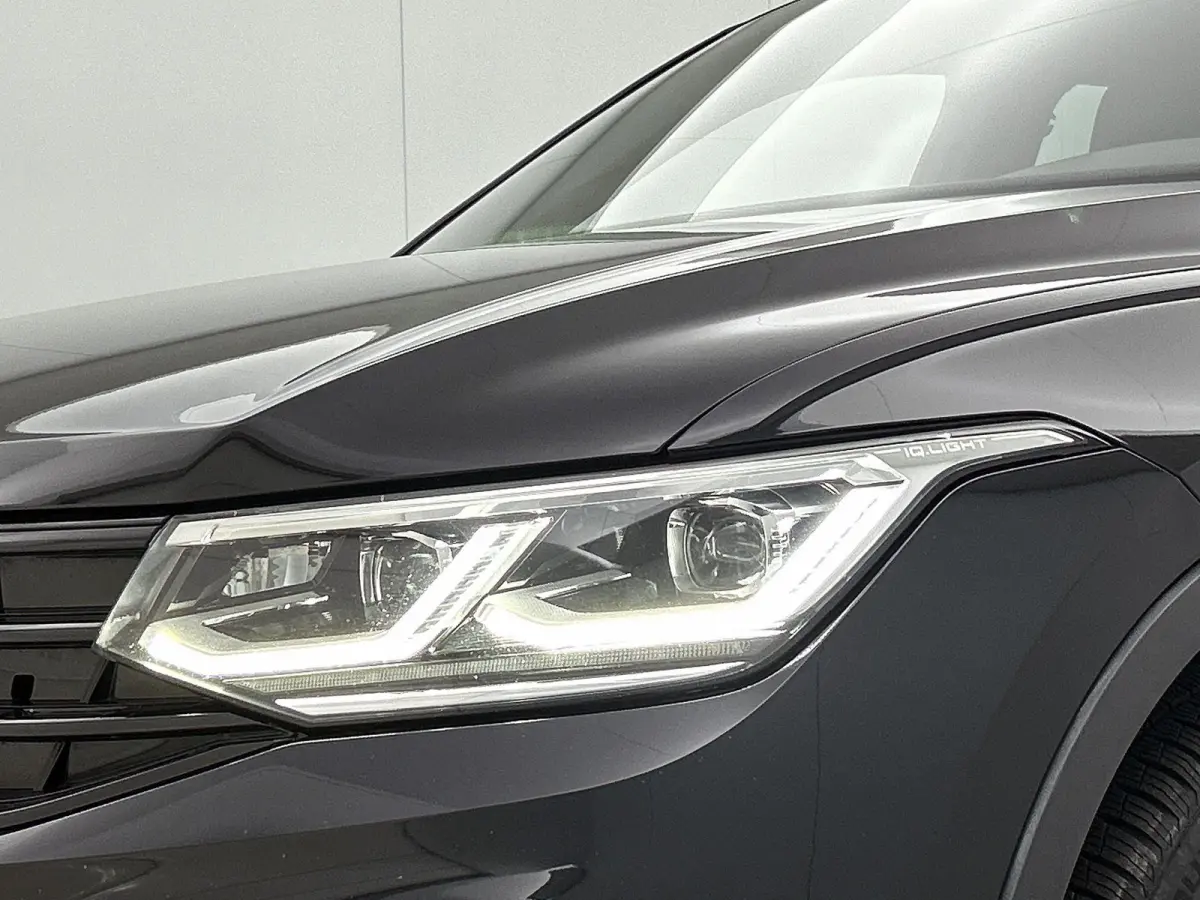 1.4 TSI eHybrid R-Line Business+ | SoH 88%  | Automaat | Panorama Schuif/Kantel Dak | All Season Banden | Digital Cockpit (PRO) | Navigatie | Carplay | Parkeercamera