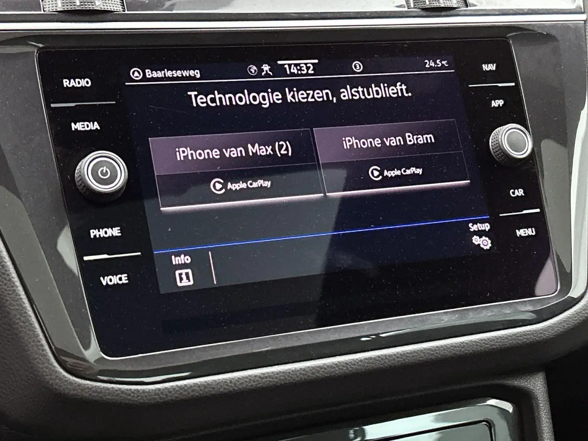 1.4 TSI eHybrid R-Line Business+ | SoH 88%  | Automaat | Panorama Schuif/Kantel Dak | All Season Banden | Digital Cockpit (PRO) | Navigatie | Carplay | Parkeercamera