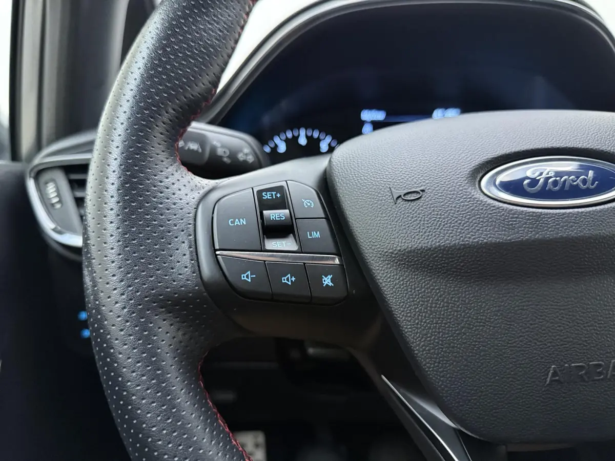 1.0 EcoBoost | 140PK | ST-Line | NAVIGATIE | CLIMATE CONTROL | CRUISE CONTROL |