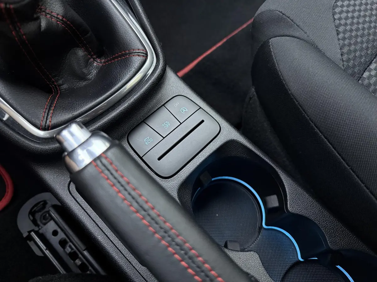 1.0 EcoBoost | 140PK | ST-Line | NAVIGATIE | CLIMATE CONTROL | CRUISE CONTROL |
