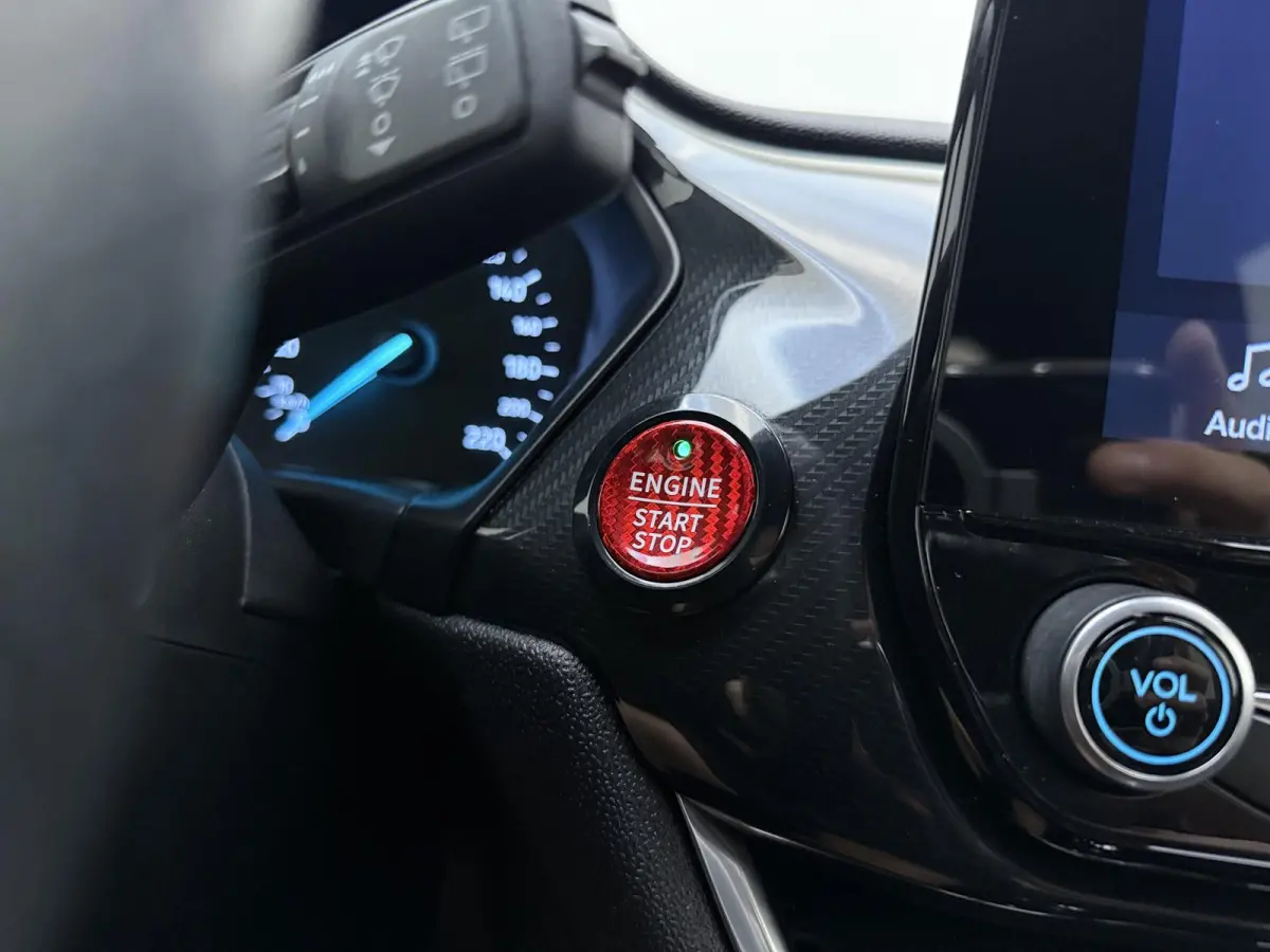 1.0 EcoBoost | 140PK | ST-Line | NAVIGATIE | CLIMATE CONTROL | CRUISE CONTROL |