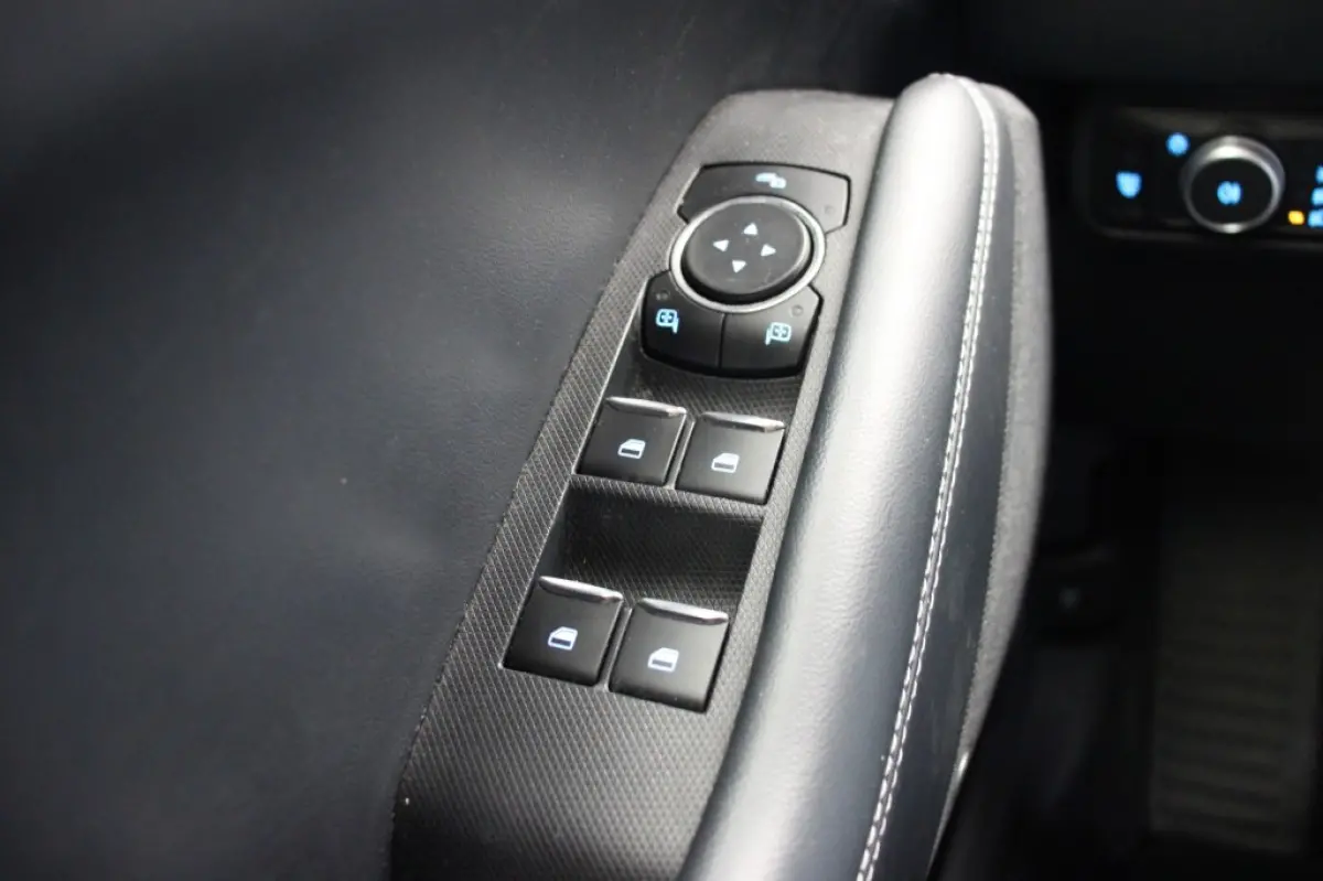 RWD 75 KWH - Carplay, Camera, Stuur/Stoel Verw. Leer, B&O, SOH 94,5%