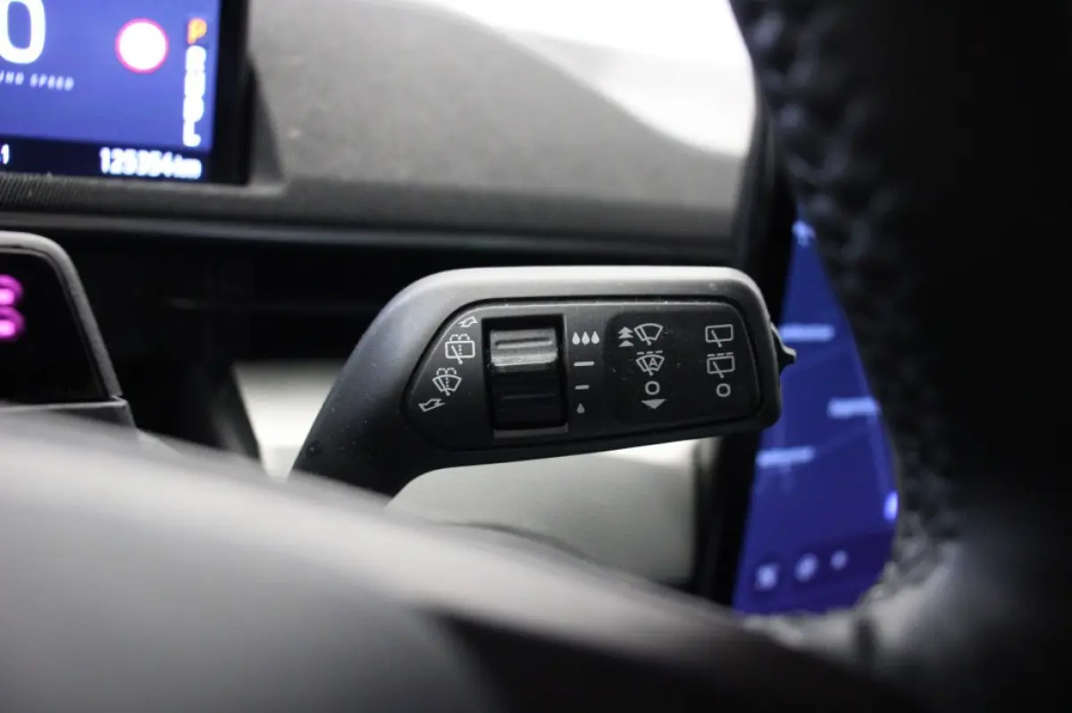 RWD 75 KWH - Carplay, Camera, Stuur/Stoel Verw. Leer, B&O, SOH 94,5%