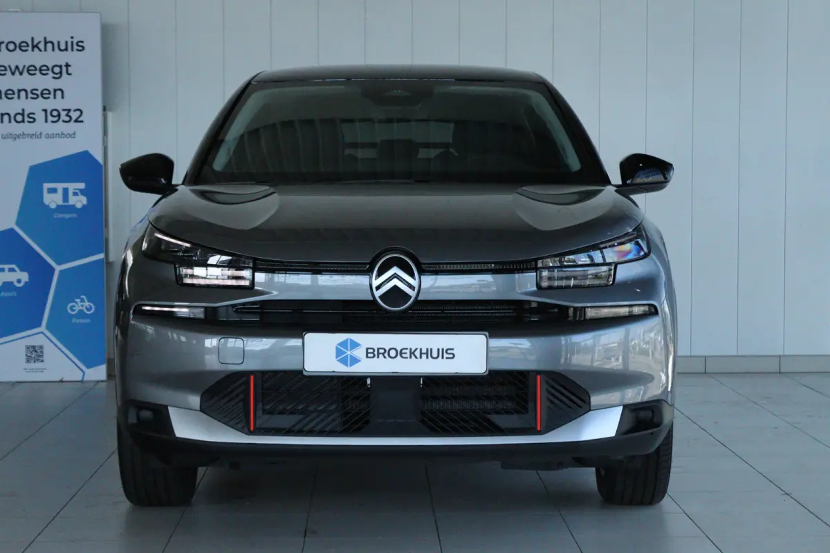 Collection - Elektrisch | Achteruitrijcamera met Top Rear Vision (180° weergave van ruimte achter de auto) | Automatische airconditioning met actief carbonfilter | Boordlader 11kW - 3 fasen