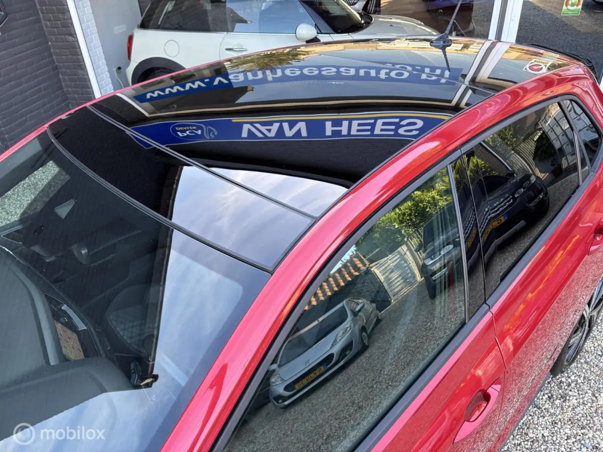 1.0 TSI R-Line 110 pk Panoschuifdak Navigatie DSG