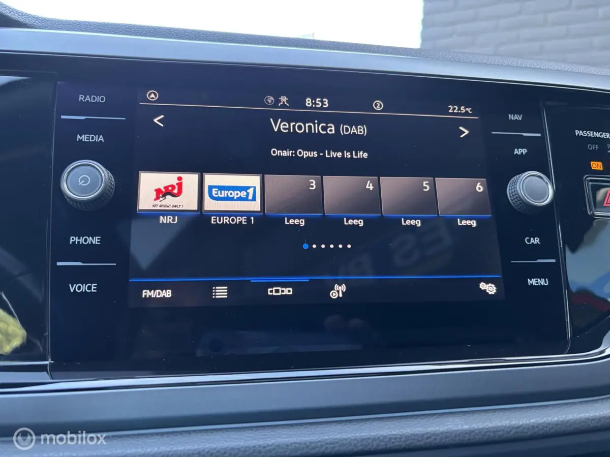 1.0 TSI R-Line 110 pk Panoschuifdak Navigatie DSG