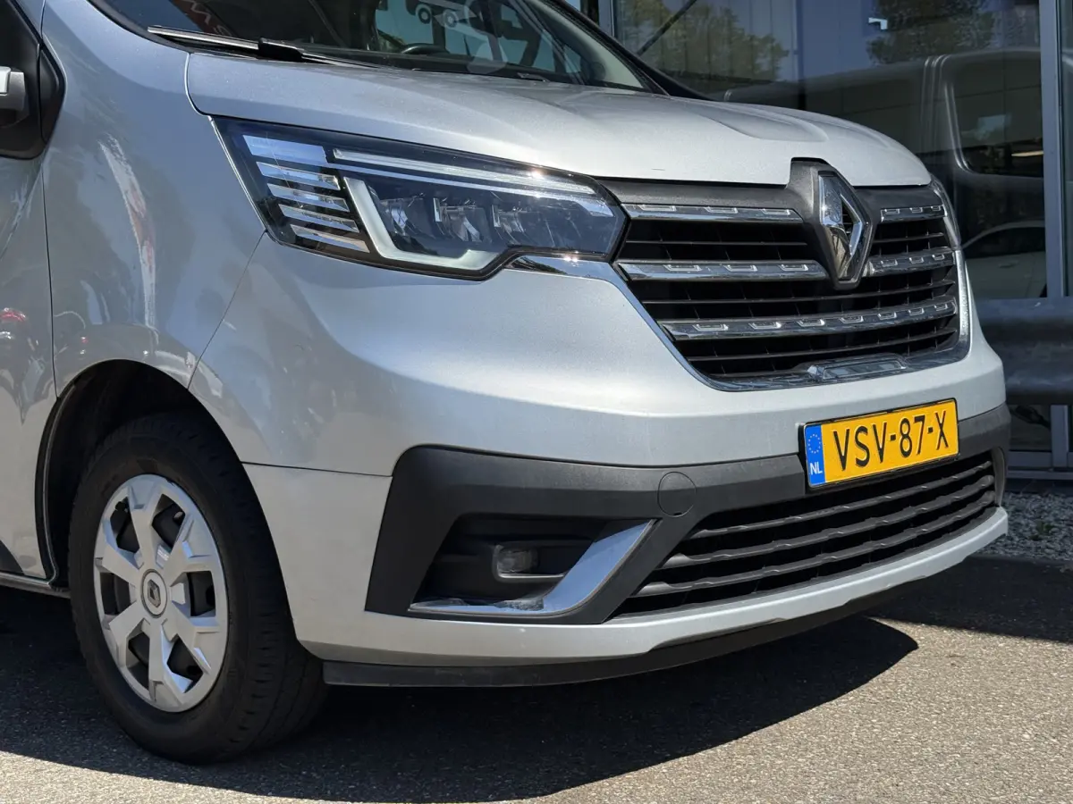 2.0 dCi 130 T29 L2H1 DC 6 Pers. Work Edition | Navi | Carplay | PDC | LED