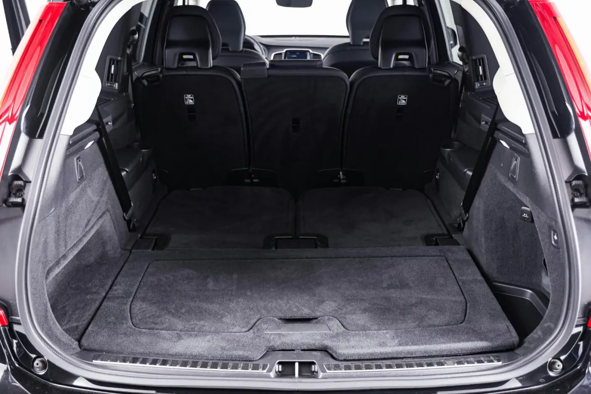 2.0 T8 Recharge AWD Plus Bright Trekhaak - Panoramadak - Adaptieve Cruise Control - Harman Kardon - Visual Park Assist - Stoelverwarming voor/achter - Verwarmbare voorruit - Getinte Ruiten -