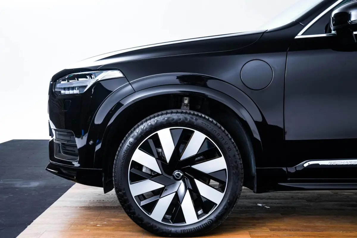 2.0 T8 Recharge AWD Plus Bright Trekhaak - Panoramadak - Adaptieve Cruise Control - Harman Kardon - Visual Park Assist - Stoelverwarming voor/achter - Verwarmbare voorruit - Getinte Ruiten -