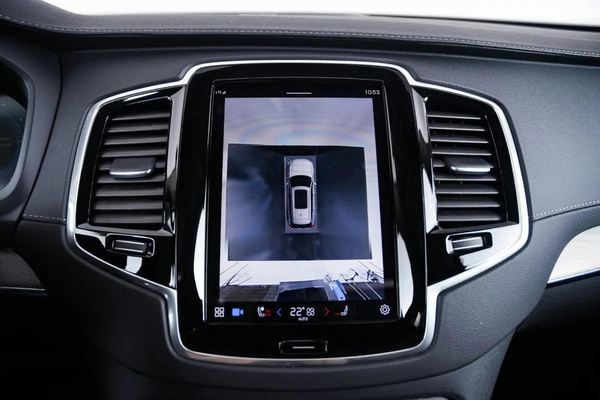 2.0 T8 Recharge AWD Plus Bright Trekhaak - Panoramadak - Adaptieve Cruise Control - Harman Kardon - Visual Park Assist - Stoelverwarming voor/achter - Verwarmbare voorruit - Getinte Ruiten -