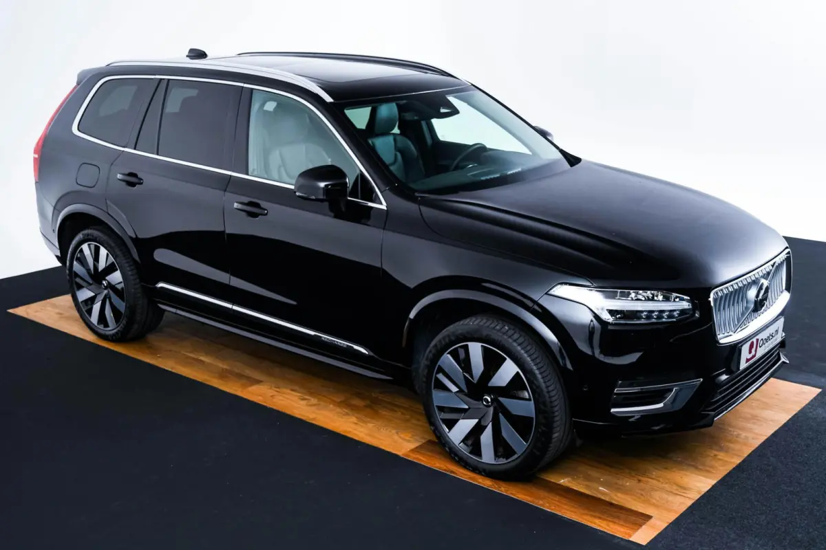 2.0 T8 Recharge AWD Plus Bright Trekhaak - Panoramadak - Adaptieve Cruise Control - Harman Kardon - Visual Park Assist - Stoelverwarming voor/achter - Verwarmbare voorruit - Getinte Ruiten -