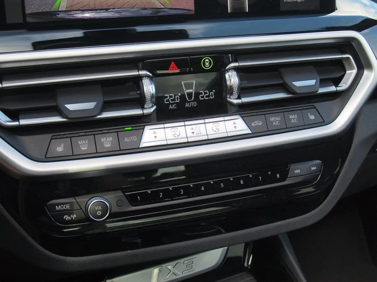 Executive 80 kWh | Facelift Model | Shadow Line | Panoramadak | Camera | Sfeerverlichting | NL-Auto |