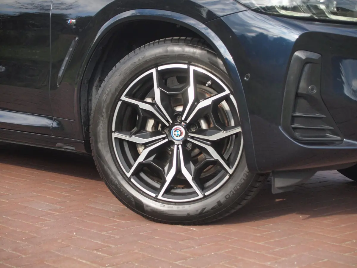 Executive 80 kWh | Facelift Model | Shadow Line | Panoramadak | Camera | Sfeerverlichting | NL-Auto |