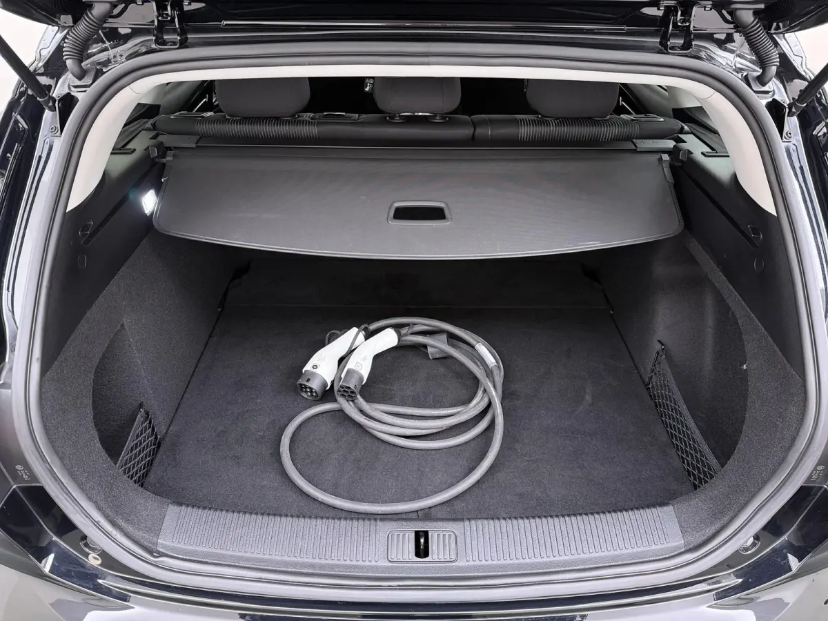 MG5 Electric Long Range Comfort 61 kWh VAN:24.900,- VOOR:21.877,- UW HERFSTVOORDEEL:3.023,- SOH 96% | ACHTERUITRIJCAMERA | ADAPTIVE CRUISE CONTROL | STOEL & STUURVERWARMING | MG DEALER ONDER